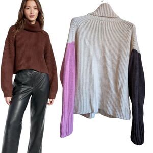 Rare Aritzia Wilfred 100% merino wool Guell Oversized turtleneck sweater💜🖤 🤍